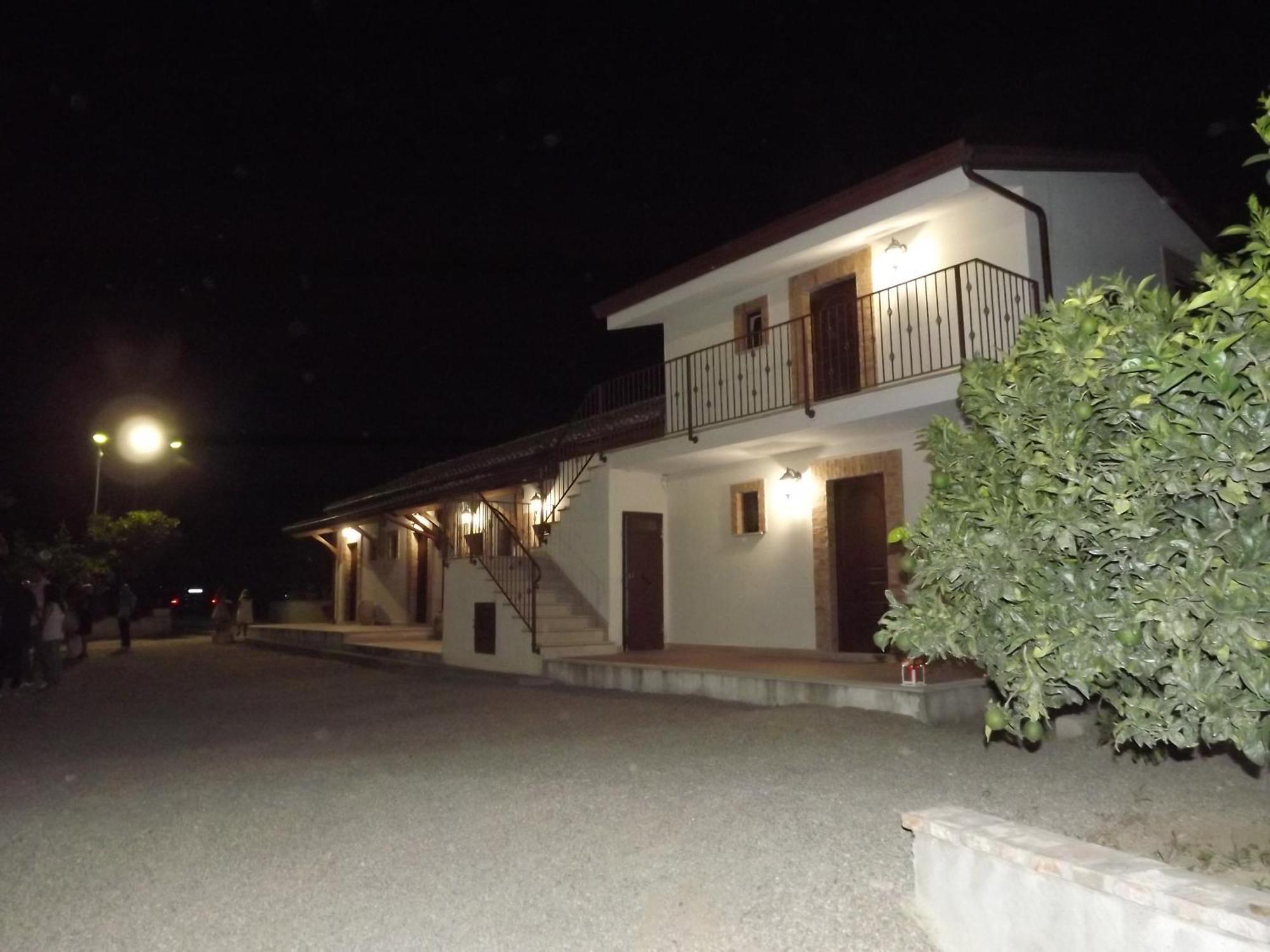 Agriturismo Trappeto Vecchio San Demetrio Corone المظهر الخارجي الصورة